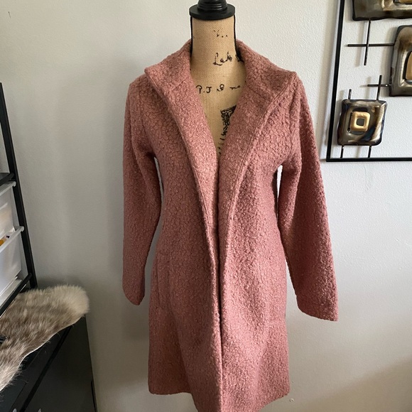 Lightweight Coat - Picture 2 of 6